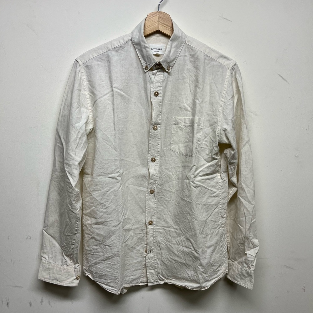 Octobre Editions Men's Classic White Button-Up Shirt